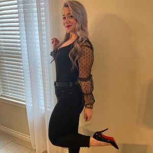 Meet your Posher, Cara